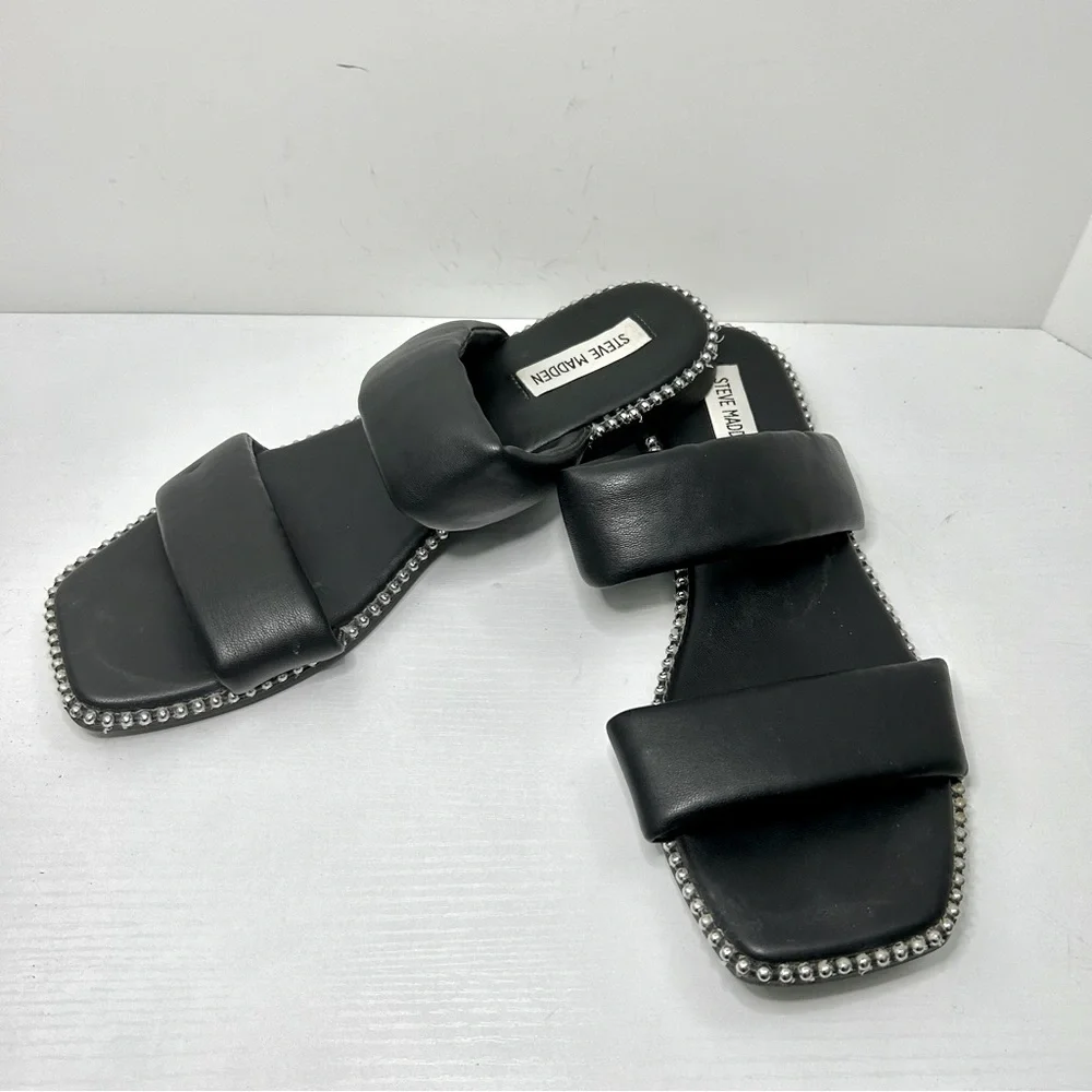 Steve Madden Frita Black Puff Strap Metal Stud Flat Slide Sandals Size 10